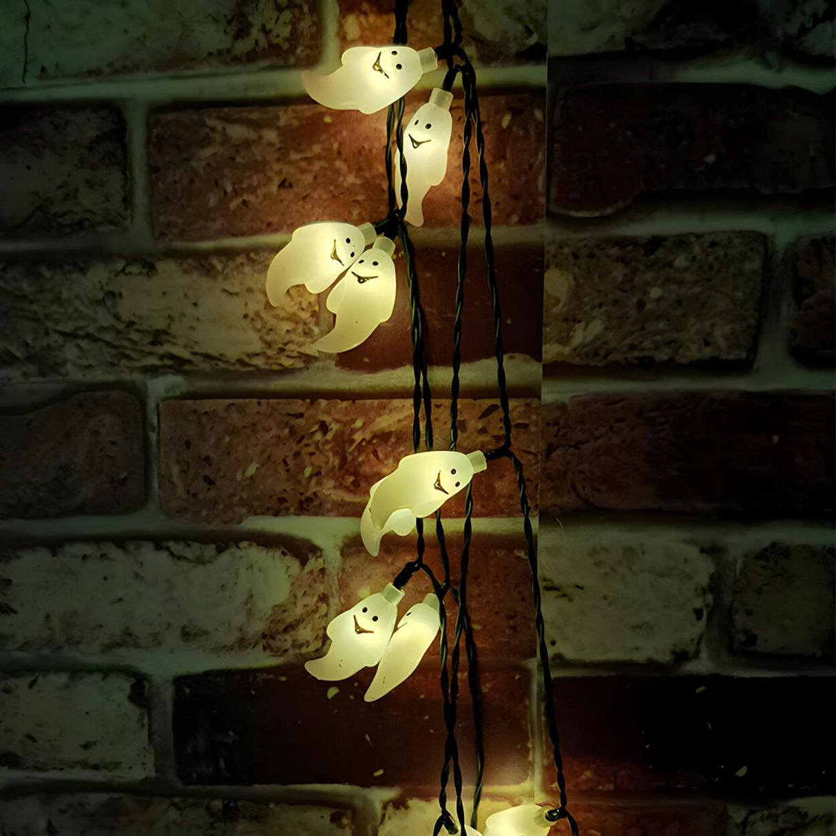 Outdoor Solar-Powered Halloween Ghost LED String Light Image - 5