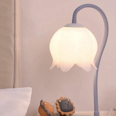 Plug-in Modern Metal Flower Shape Standard Table Lamp Image - 1