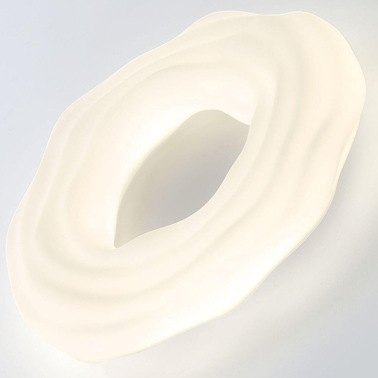 Resin White Circular Wave Flush Mount Ceiling Light Image - 8