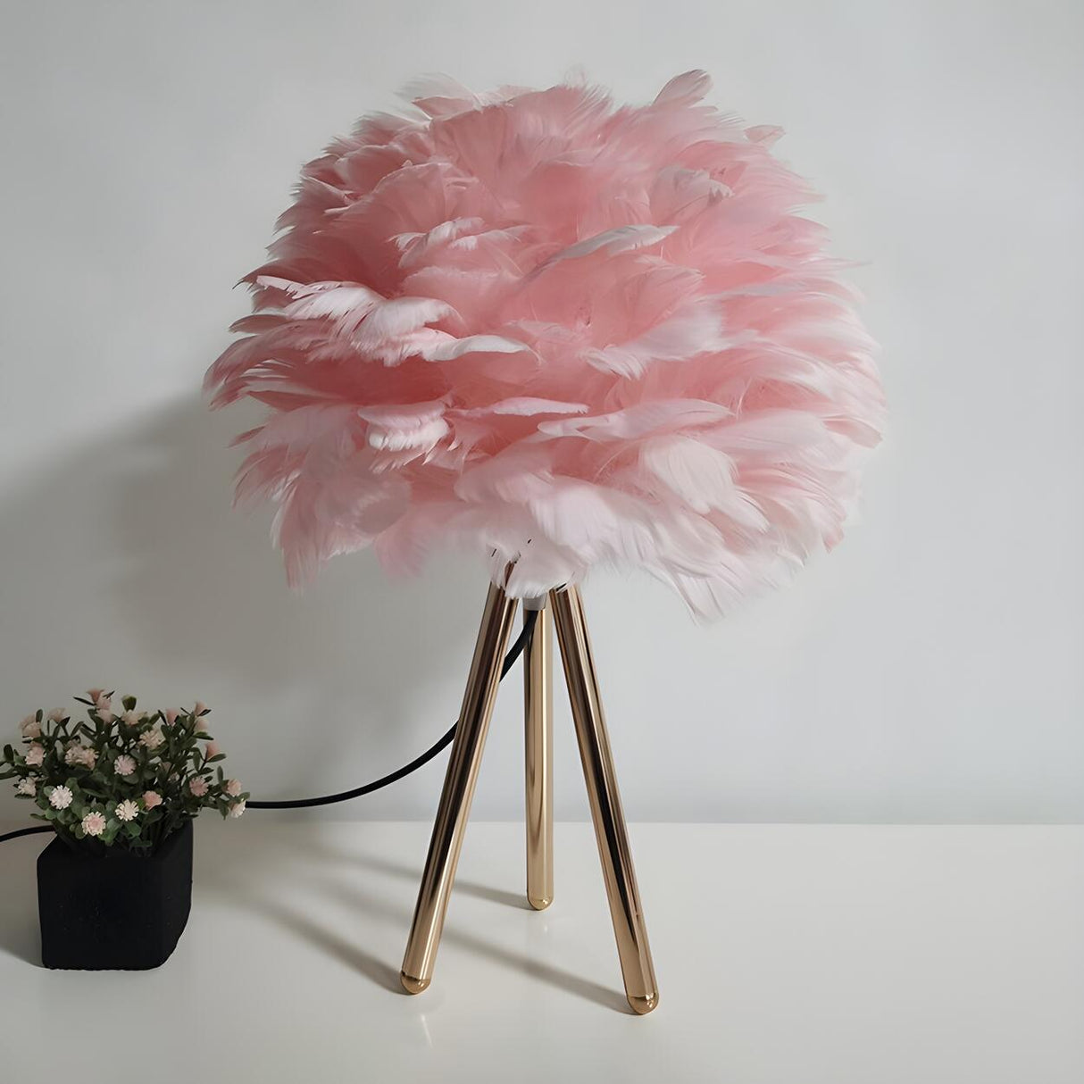 Romantic Feather Shade Creative Tripod Base Table Lamp Image - 7