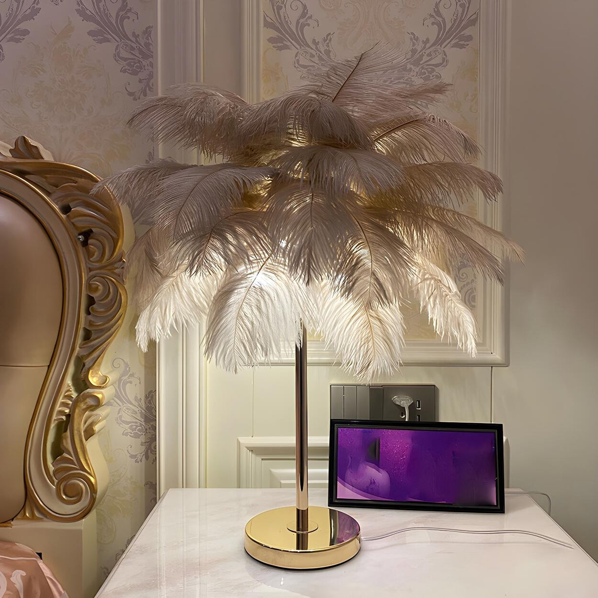 Romantic Feather Shade Metal Base Bedside Table Lamp Image - 10