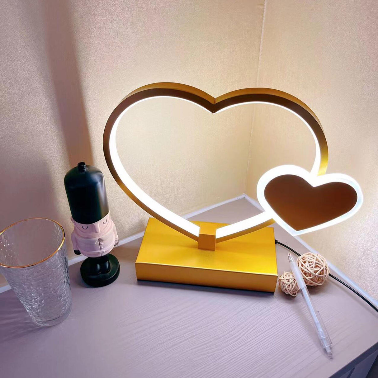 Romantic Heart Shape Modern Metal Bedroom Table Lamp Image - 15