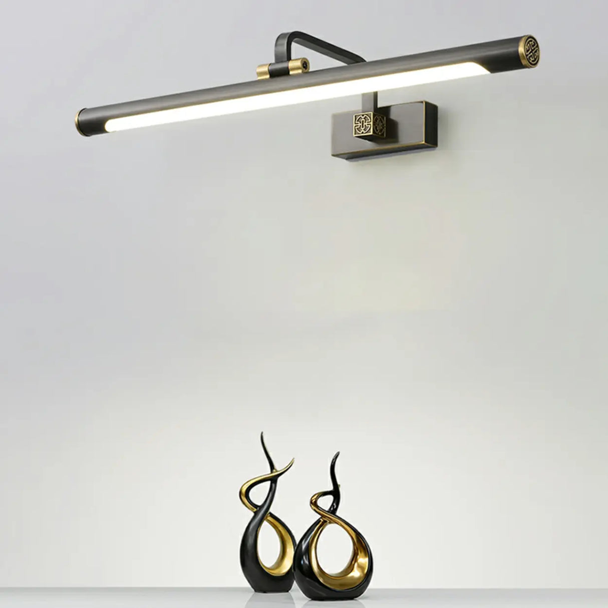 Rotating Modish Gold Linear Metal Vanity Bathroom Light Image - 7