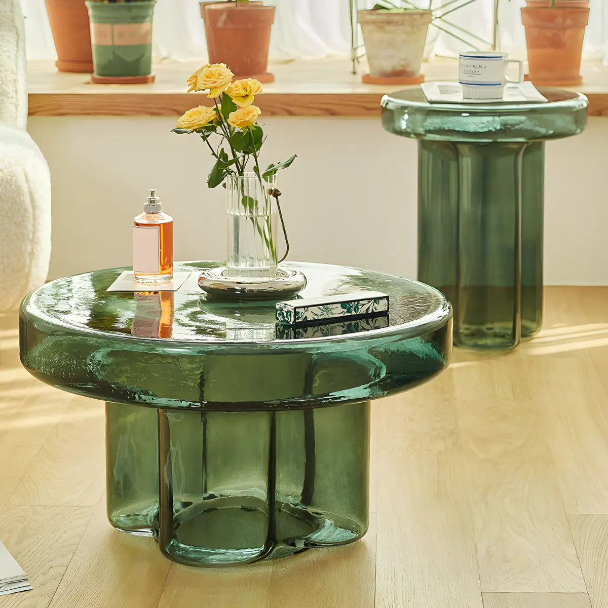 Round Glass Green Decorative Accent Pedestal Side Table Image - 1