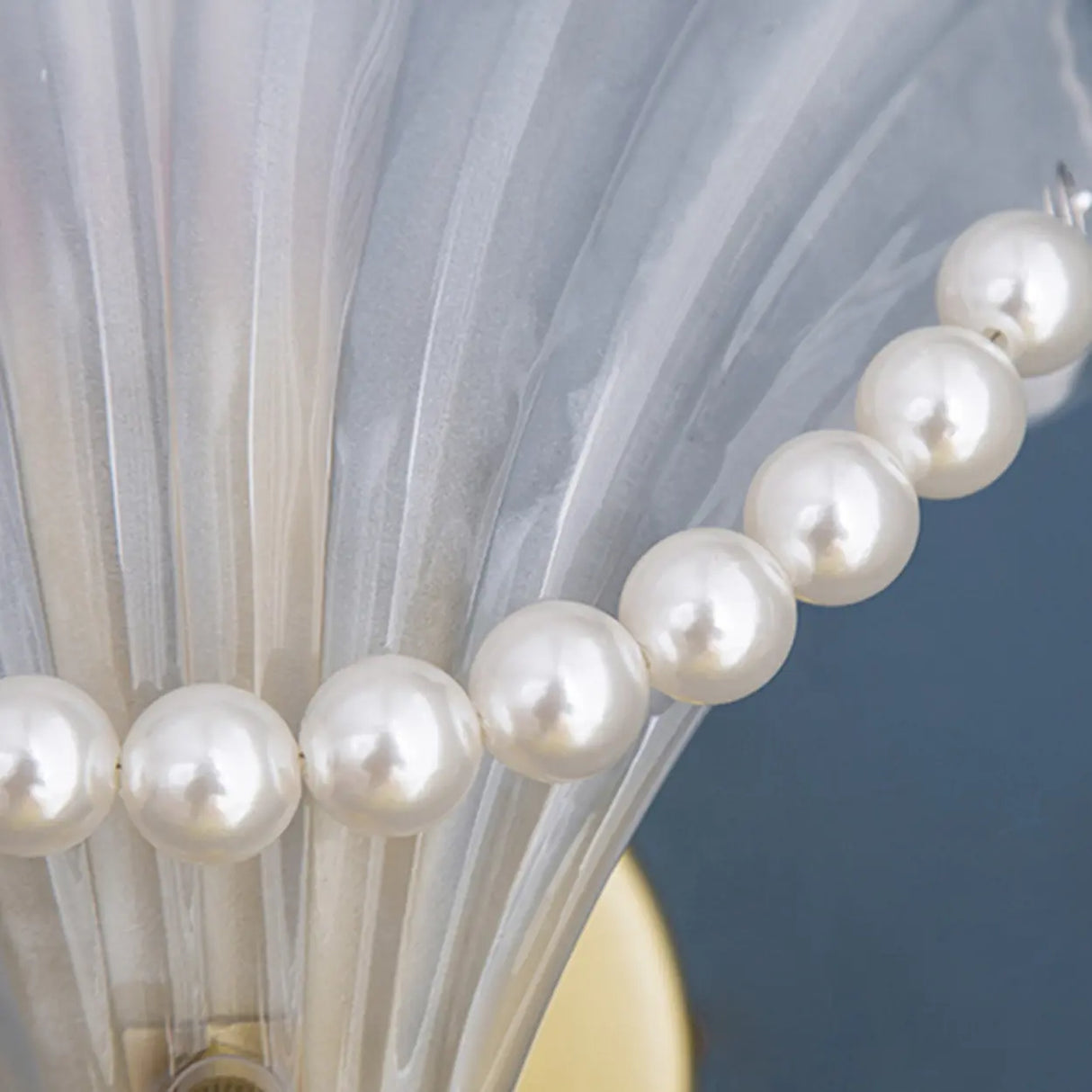 Seashell Pearl Accents and Gold Metal Wall Sconce Image - 9