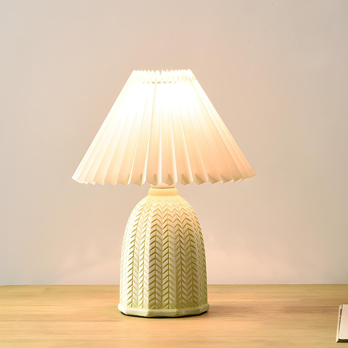 Simple Fabric Floral Pleated Shade Geometric Table Lamp Image - 12