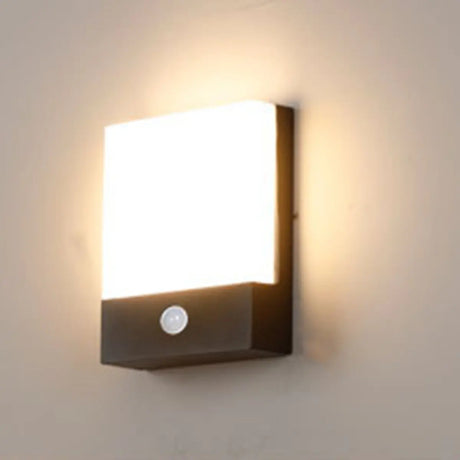 Simple Geometric Square Metal Outdoor LED Wall Light Image - 2