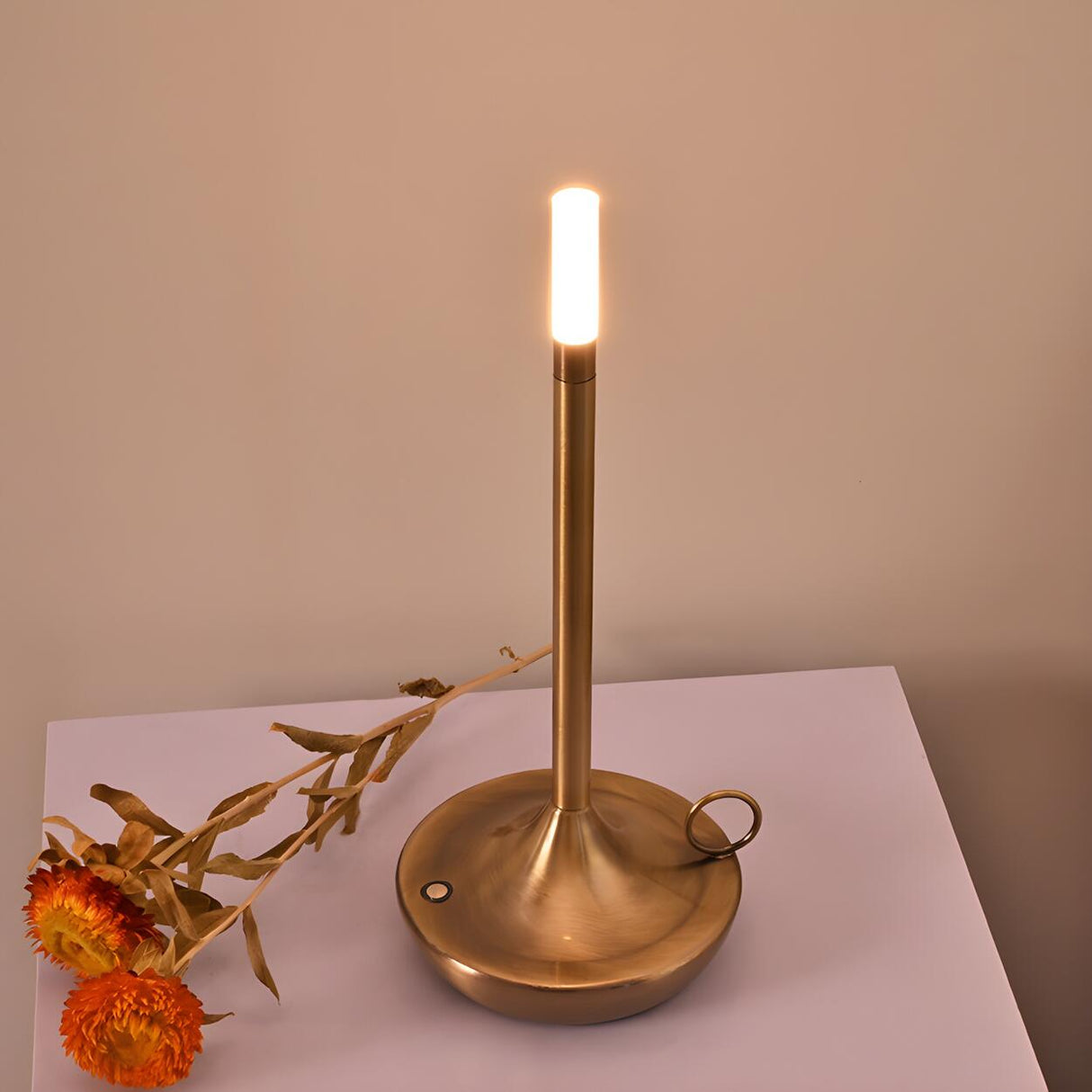 Simple Linear Candlelight Cordless Metal Table Lamp Image - 15