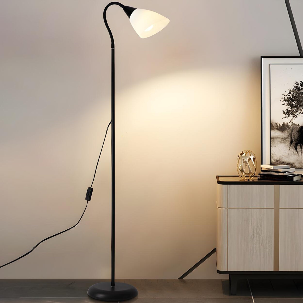 Simple Living Room Modern Black Cone Metal Floor Lamp Image - 4