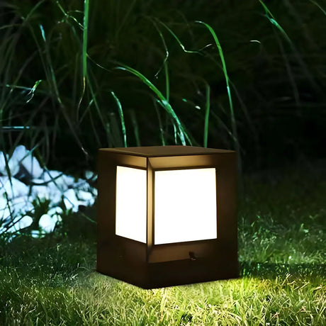 Simple Modern Black Square Metal Outdoor Post Light Image - 2