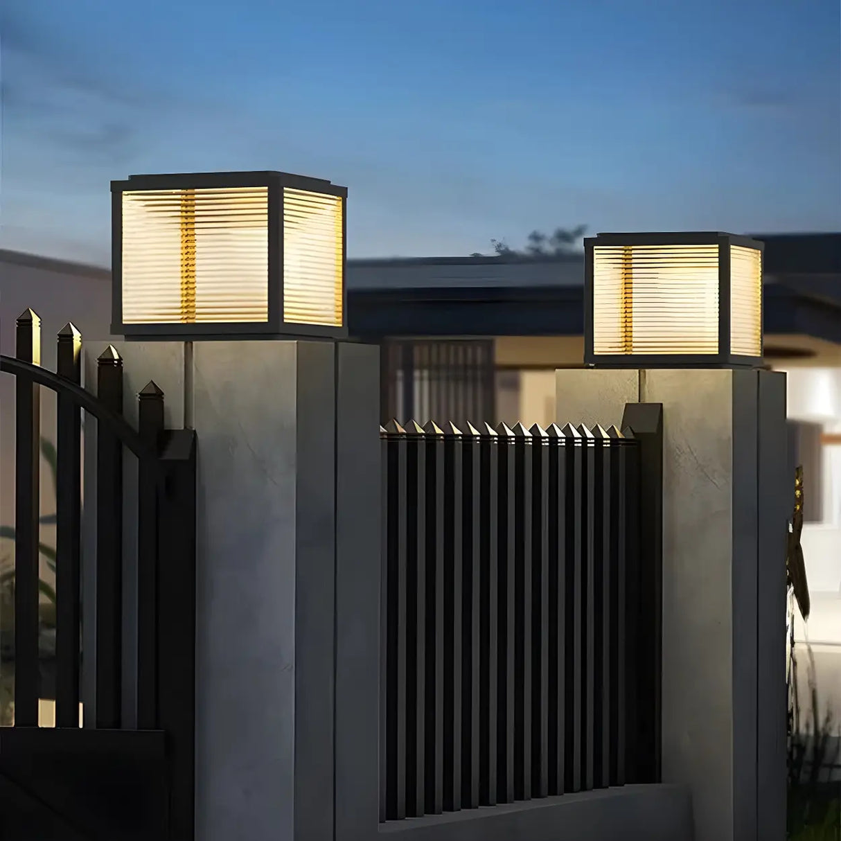 Simple Modern Glass Cube Solar Outdoor Post Light Image - 17