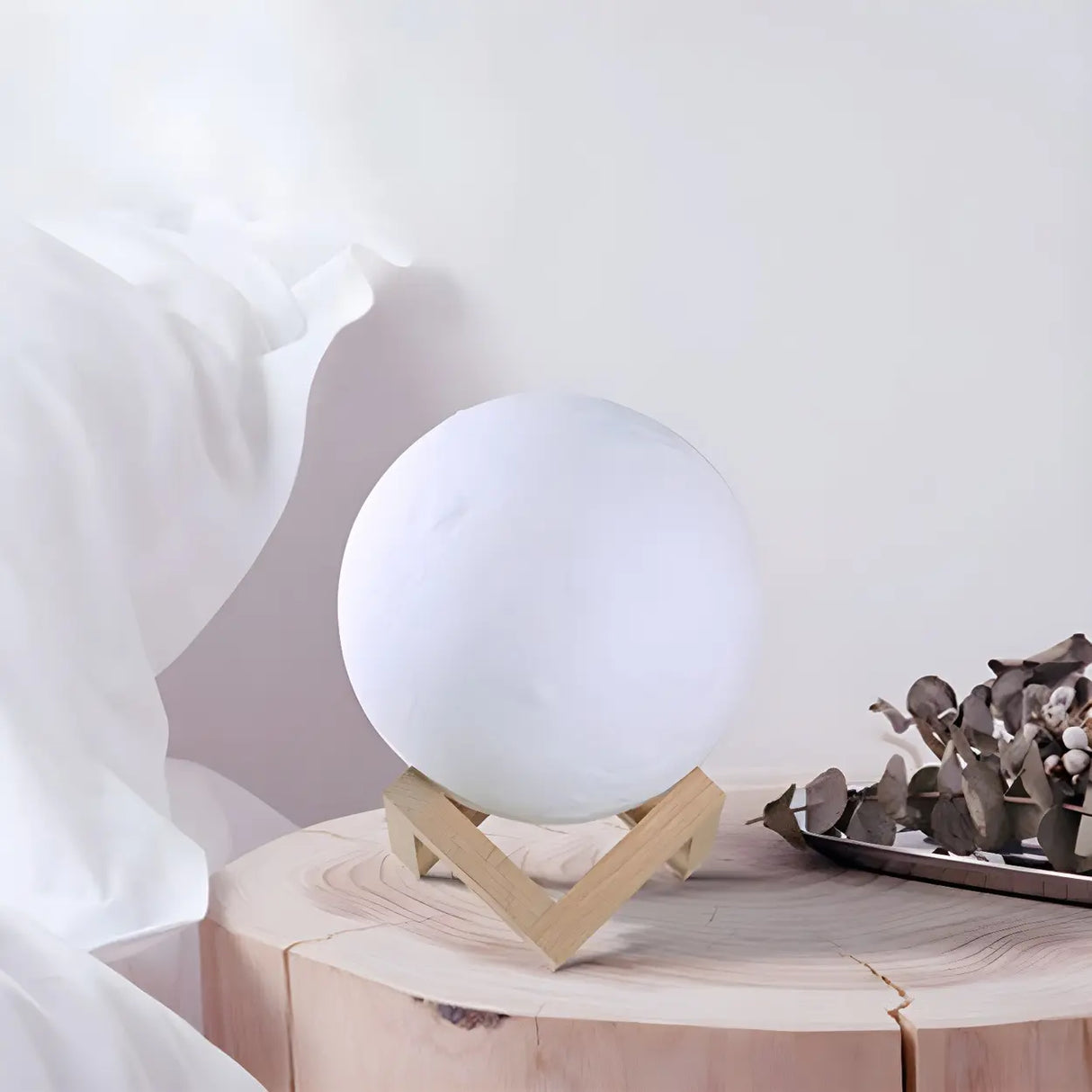 Simple Moon White Ceramic Table Lamp with Humidifier Image - 5