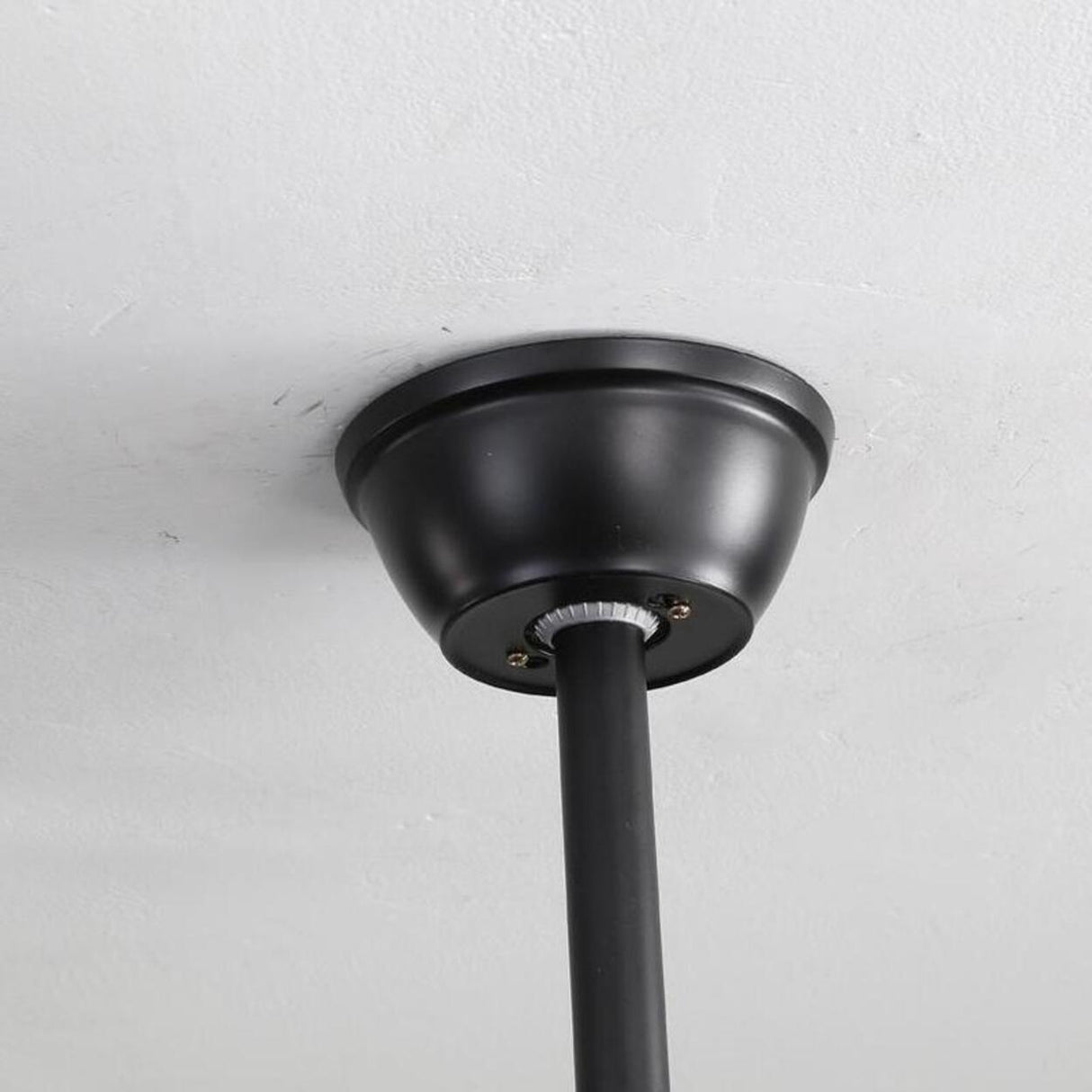 Simple Round Retractable Blade Ceiling Fan with Light Image - 8