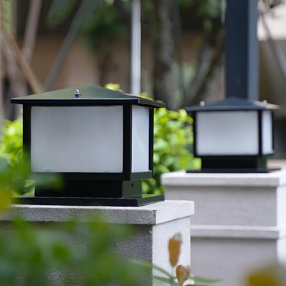 Simple Square Metal Outdoor Garden Pillar Light Black Image - 1