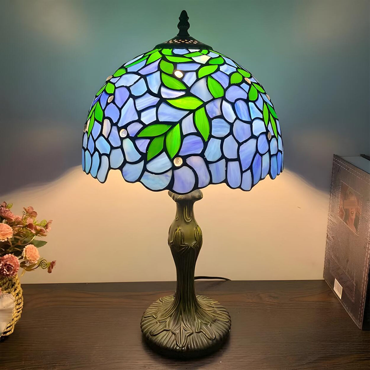 Simple Tiffany Style Dome Stained Glass Table Lamp Image - 1