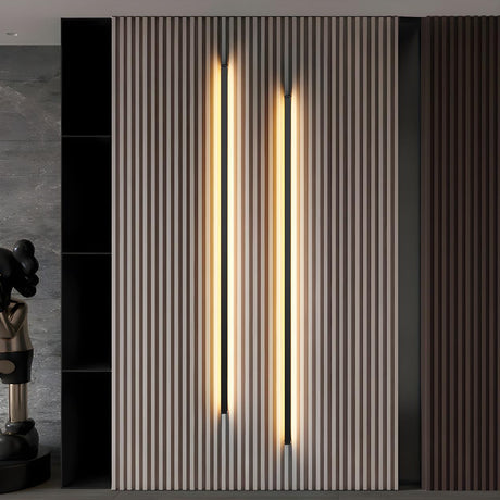 Sleek Black Vertical Linear LED Metal Wall Sconce Image - 1