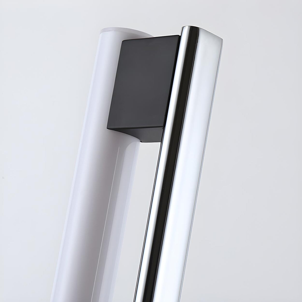 Sleek Modern Sliver Vertical LED Metal Floor Lamp Image - 8