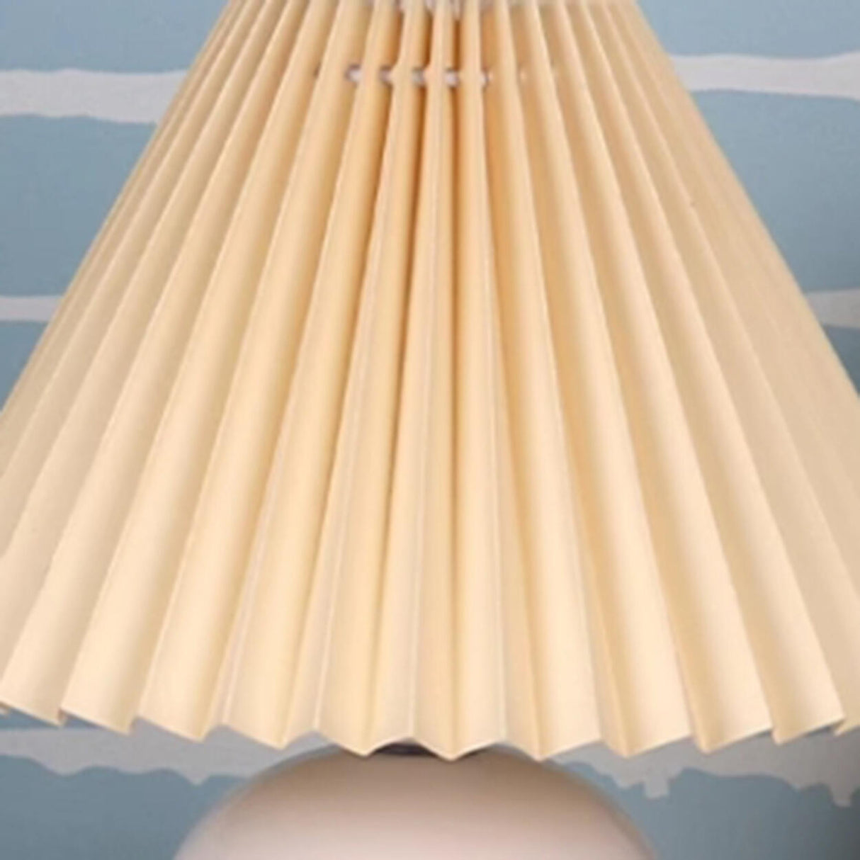 Sleek spherical ceramic pleated lampshade table lamp Image - 8