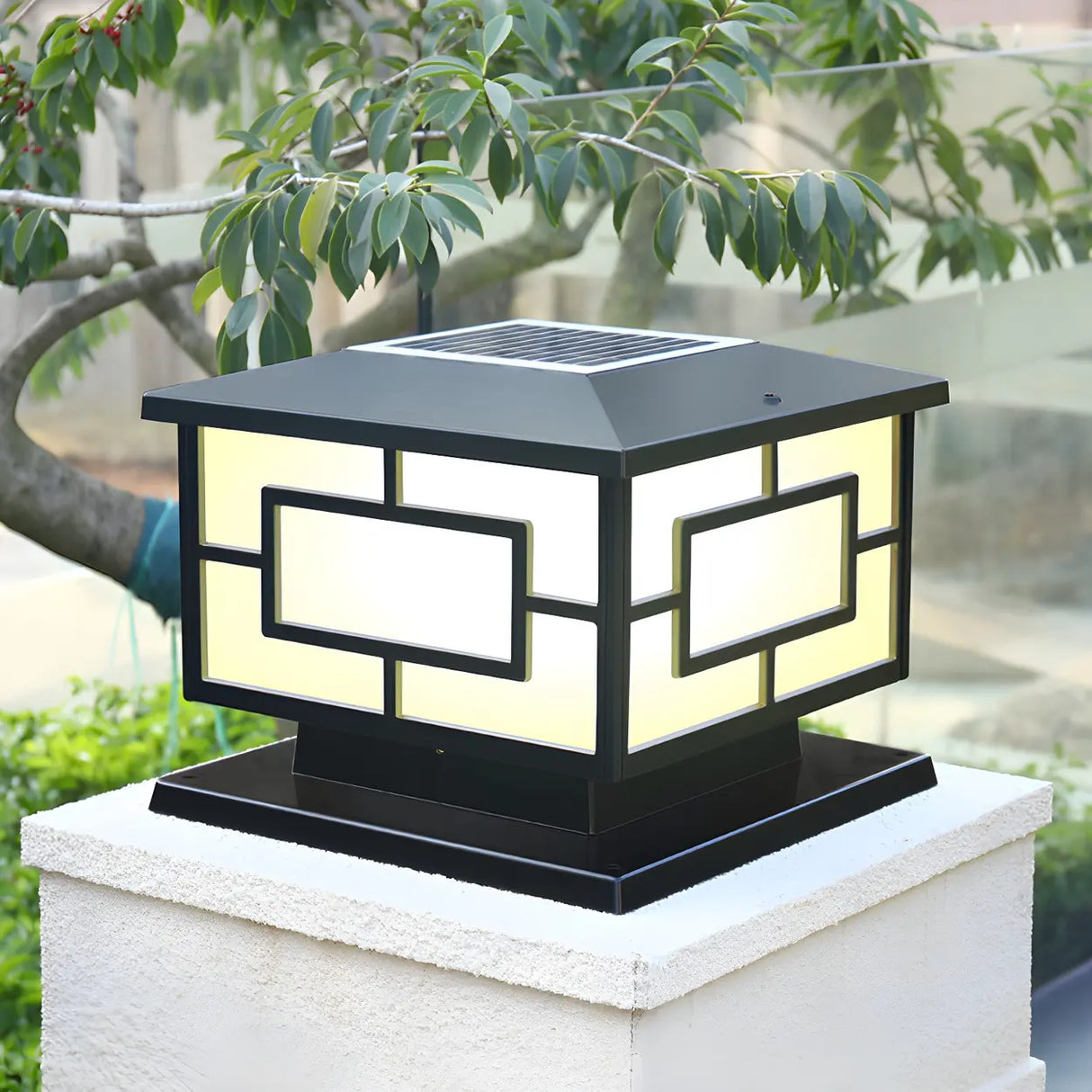 Square Chinese Style Metal Outdoor Solar Table Lamp Image - 2