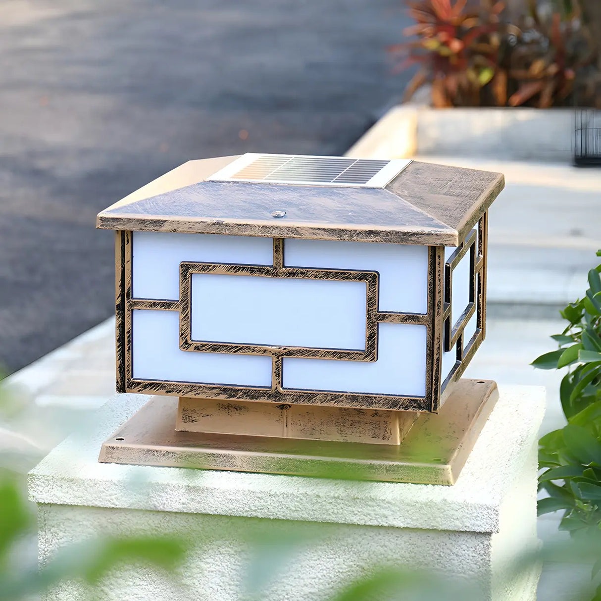 Square Chinese Style Metal Outdoor Solar Table Lamp Image - 5