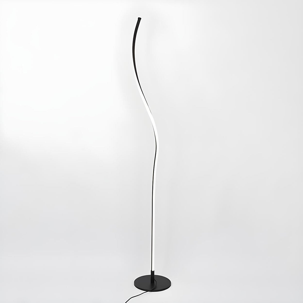 Streamlined Black Curved Metal Living Room Floor Lamp Image - 9