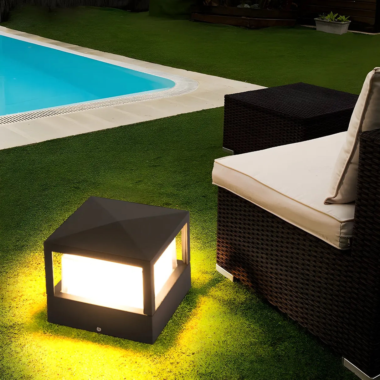 Stylish Black Metal Cylinder Post Outdoor Table Lamp Image - 8