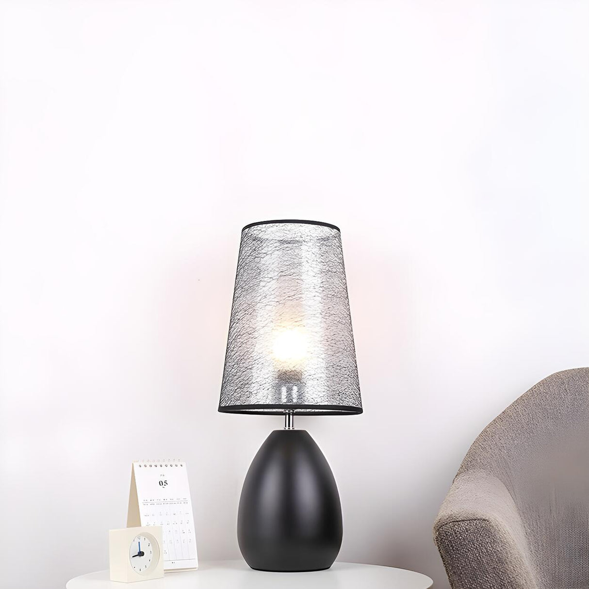 Stylish Black Plug-In Barrel Fabric Shade Table Lamp Image - 4