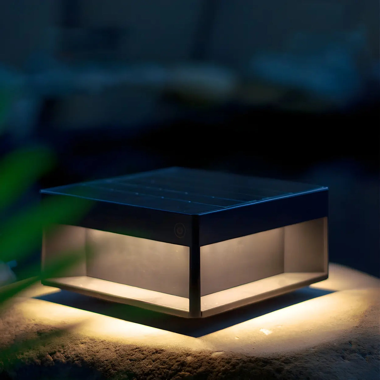 Stylish Black Solar Rectangular Cube Metal Outdoor Lamp Image - 1