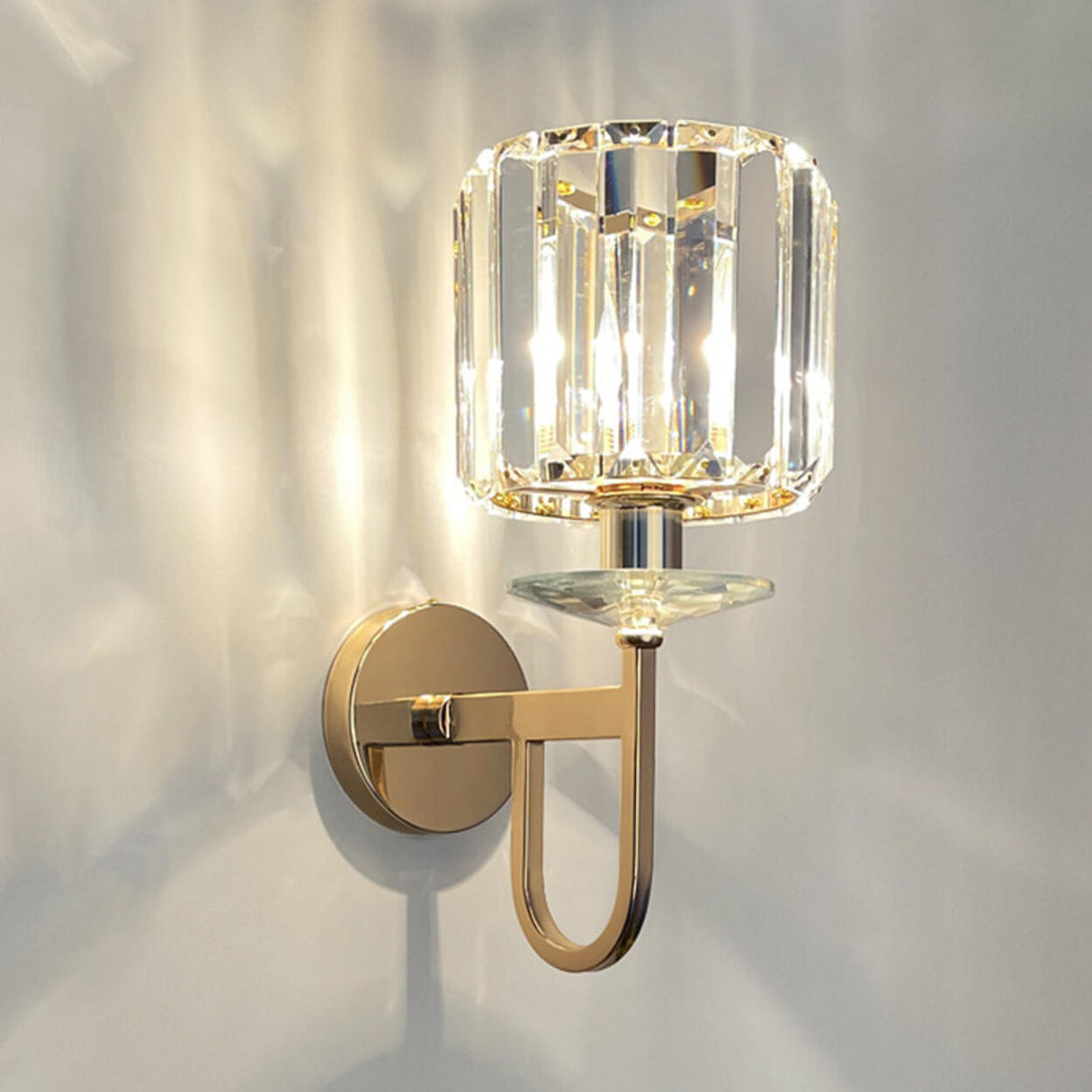 Stylish Clear Crystal Gold Cylinder Metal Wall Sconce Image - 12