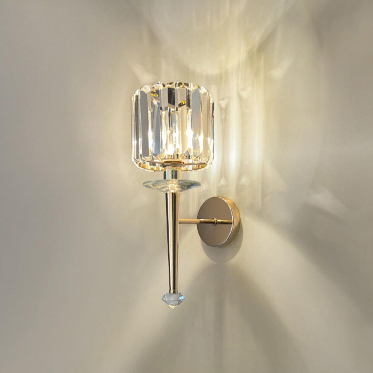 Stylish Clear Crystal Gold Cylinder Metal Wall Sconce Image - 2