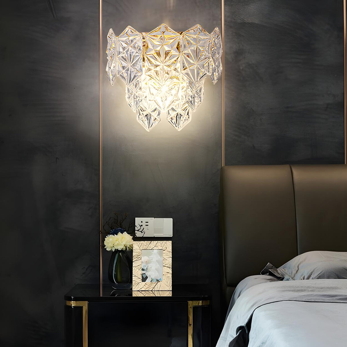 Stylish Clear Glass Gold Snow Metal Wall Sconce Image - 8