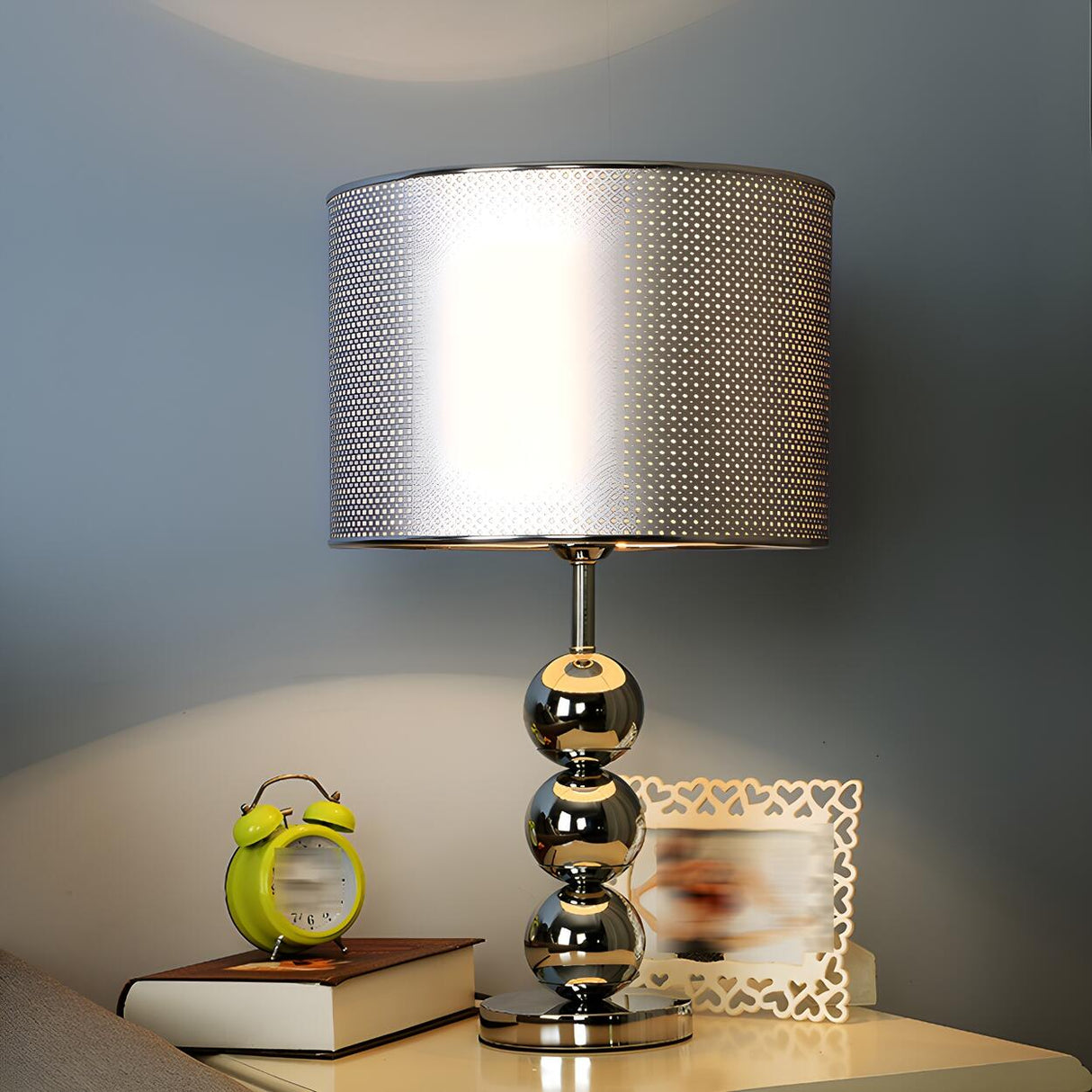 Stylish Geometric Hollow Shade Metal Base Table Lamp Image - 3