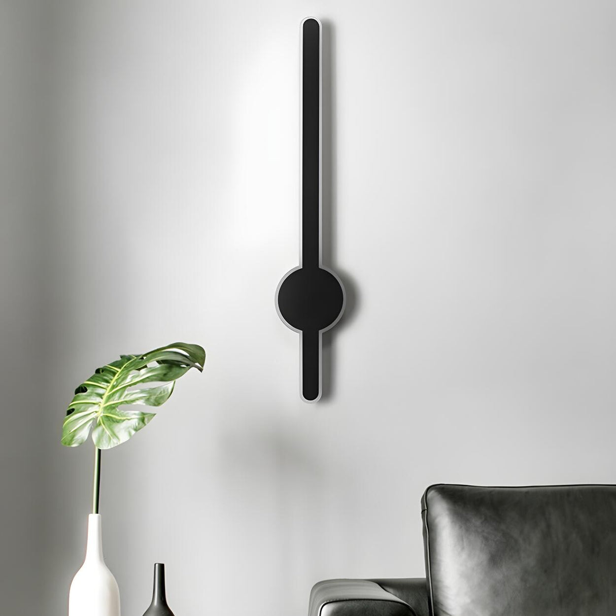 Stylish Minimalist Black Linear LED Vanity Wall Light Image - 19