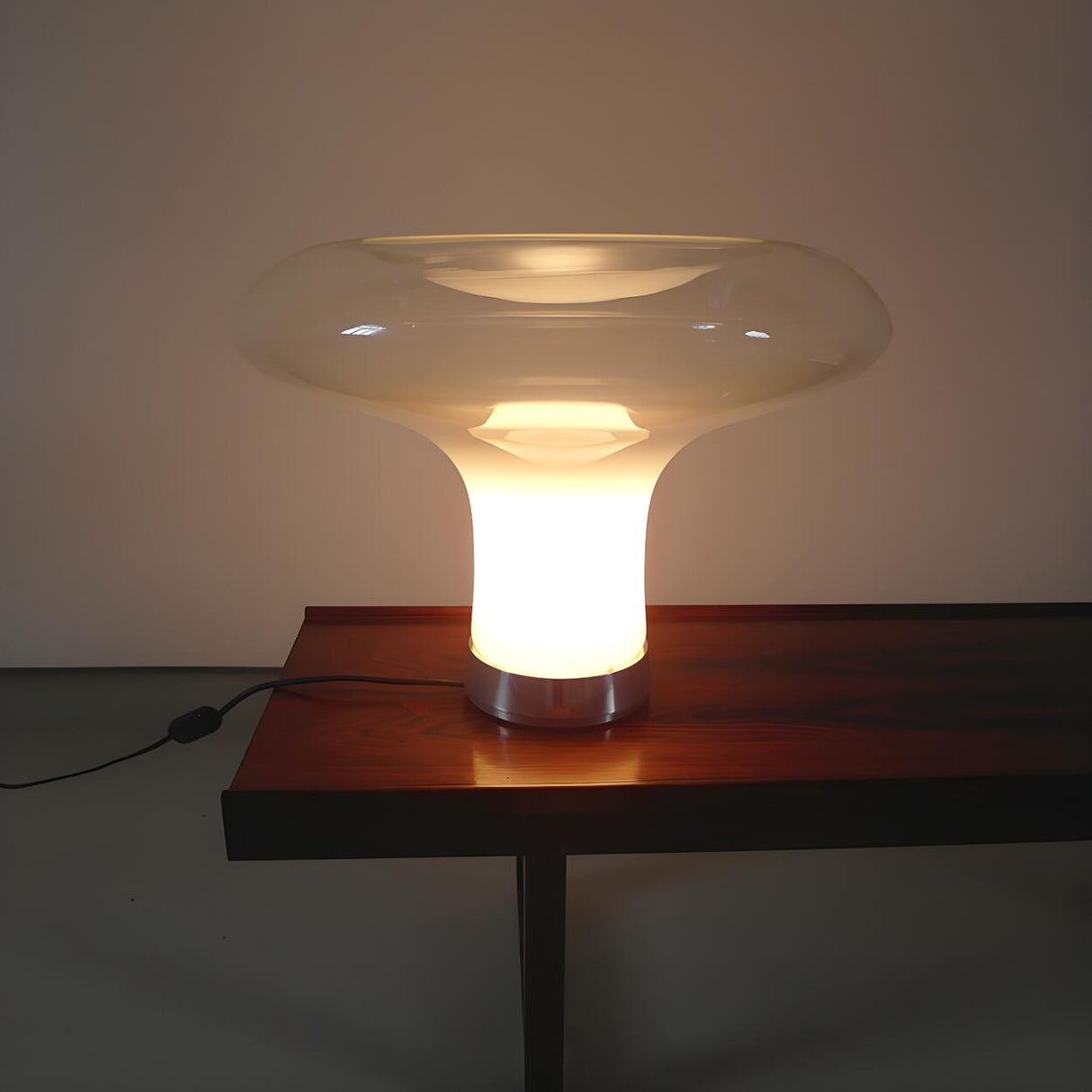 Stylish Modern Clear Glass Round Geometric Table Lamp Image - 1