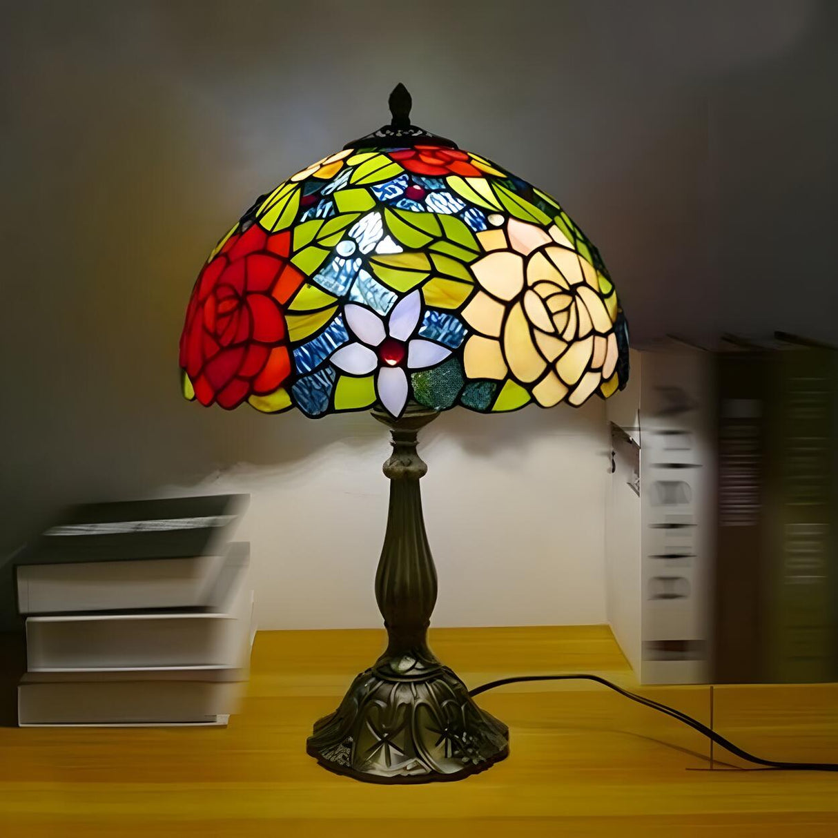 Stylish Tiffany Stained Glass Bedside Decor Table Lamp Image - 28