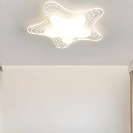 Stylish White Star-Shaped LED Flush Mount Ceiling Light Image - 1