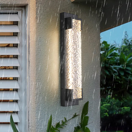 Trendy Geometric Steel Outdoor LED Wall Light Black Image - 1