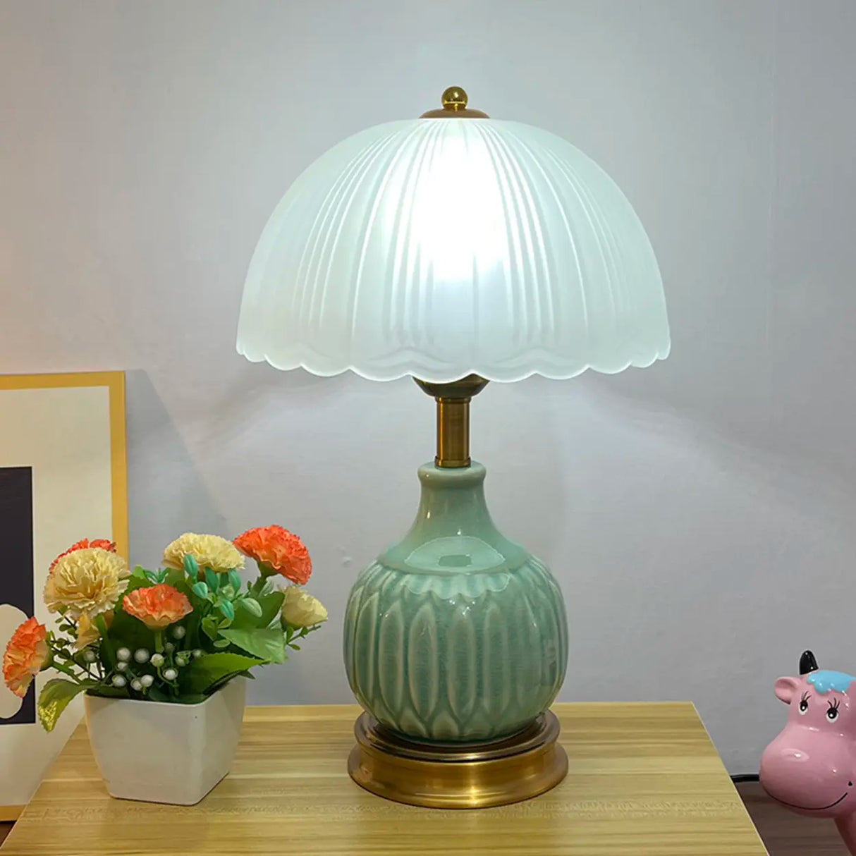 Umbrella-Shaped Dome Glass Shade Ceramic Table Lamp Image - 3