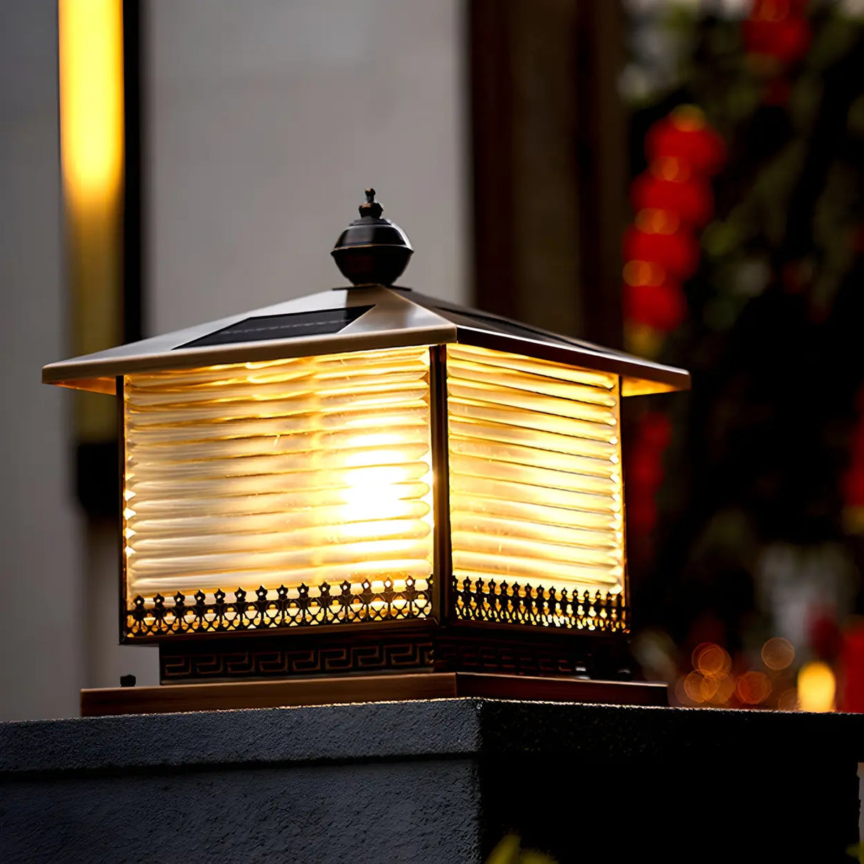 Vintage Solar Square Glass Lantern Bronze Post Light Image - 2