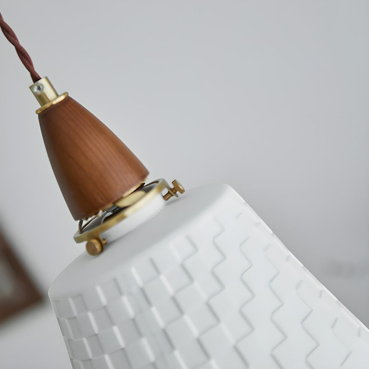 Walnut Wood Retro Ribbed Ceramic Cylinder Pendant Light Image - 10