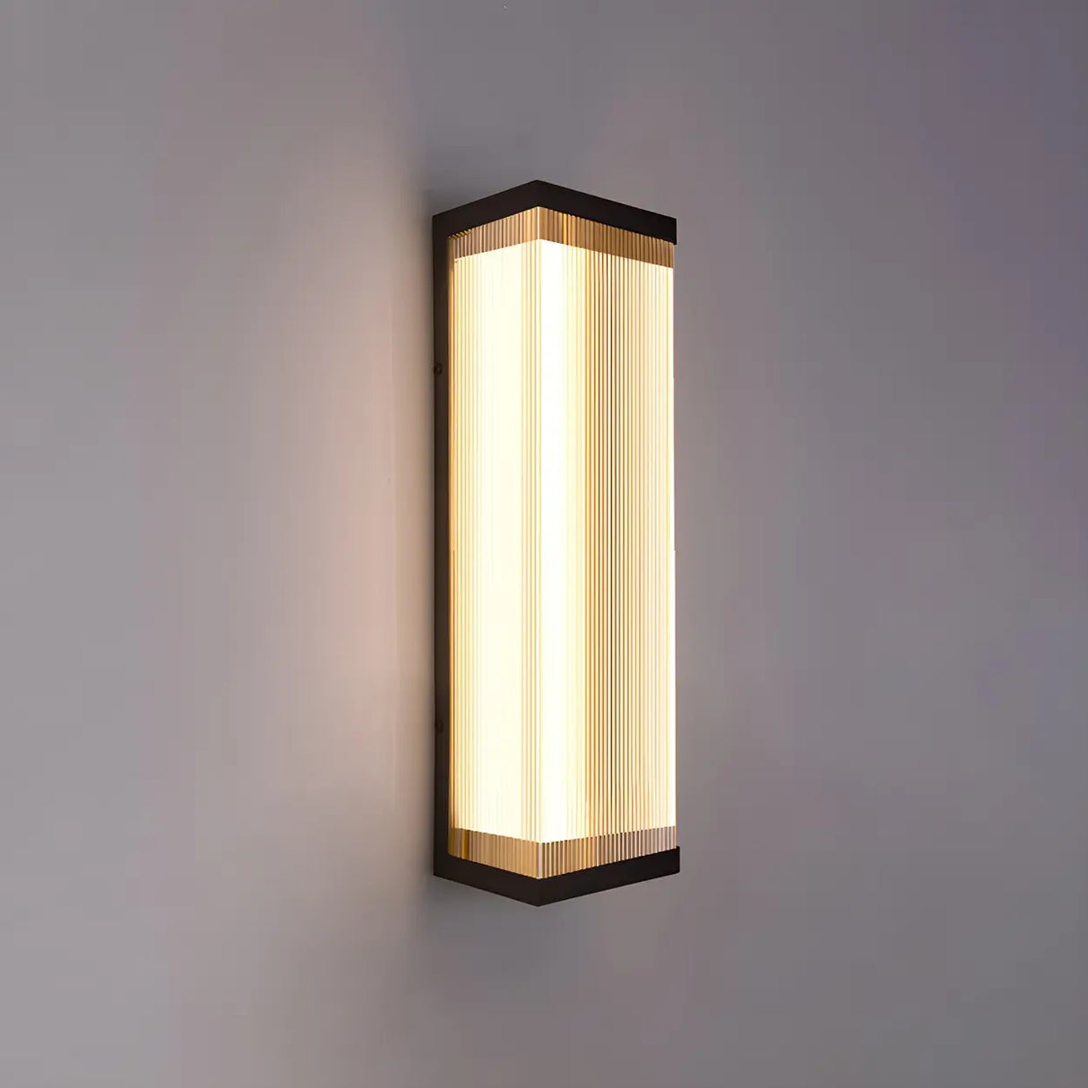 Waterproof Modern Rectangular Metal Outdoor Wall Light Image - 4