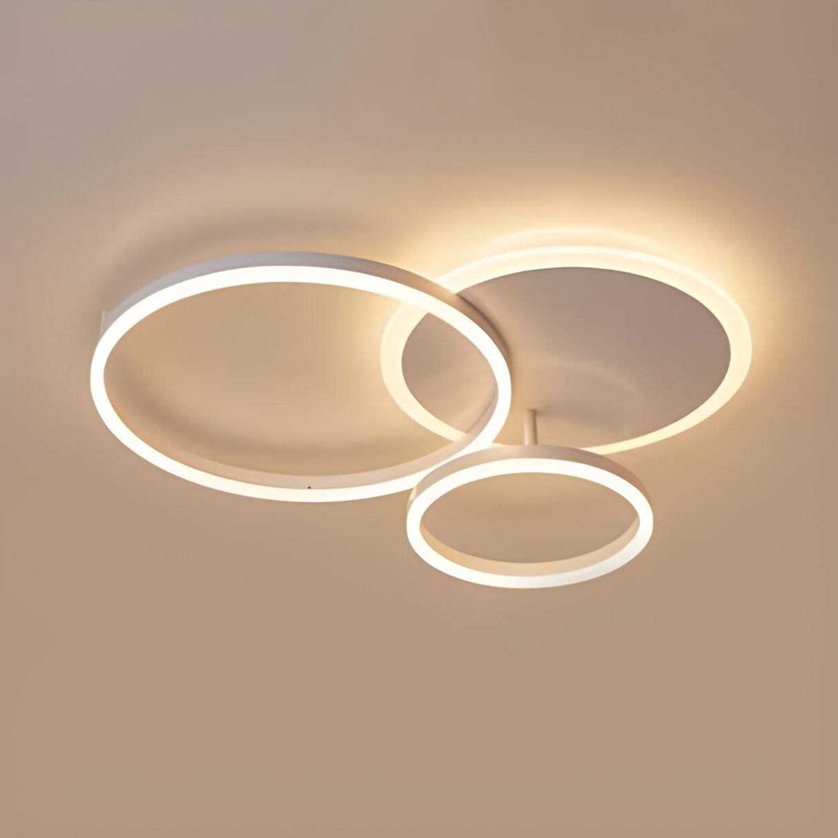 White Halo Ring LED Flush Mount Ceiling Light 5-Light Image - 8