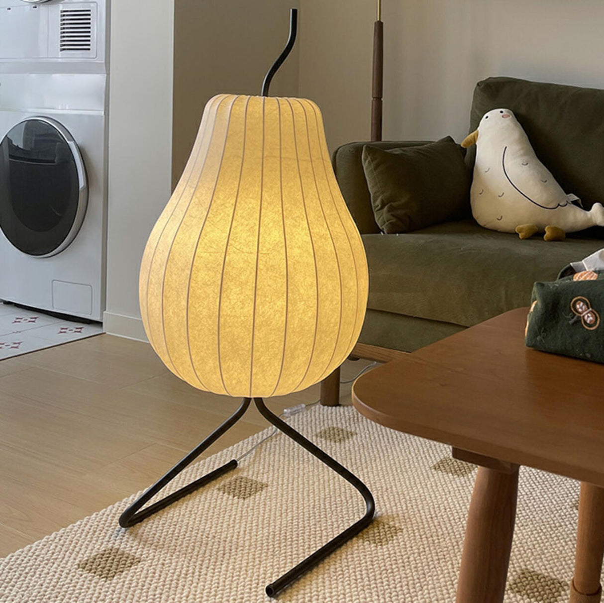 White Modern Pear-Shaped Metal LED Floor Lamp Image - 3