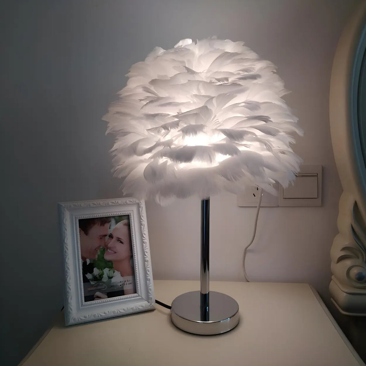 White Romantic Bedroom Feather Ball Decor Table Lamp Image - 2